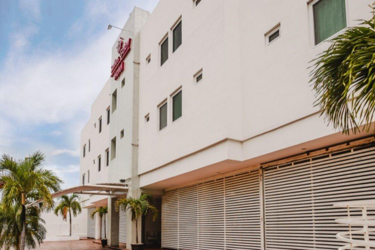 Hotel Suites Gaby Cancún Exterior foto
