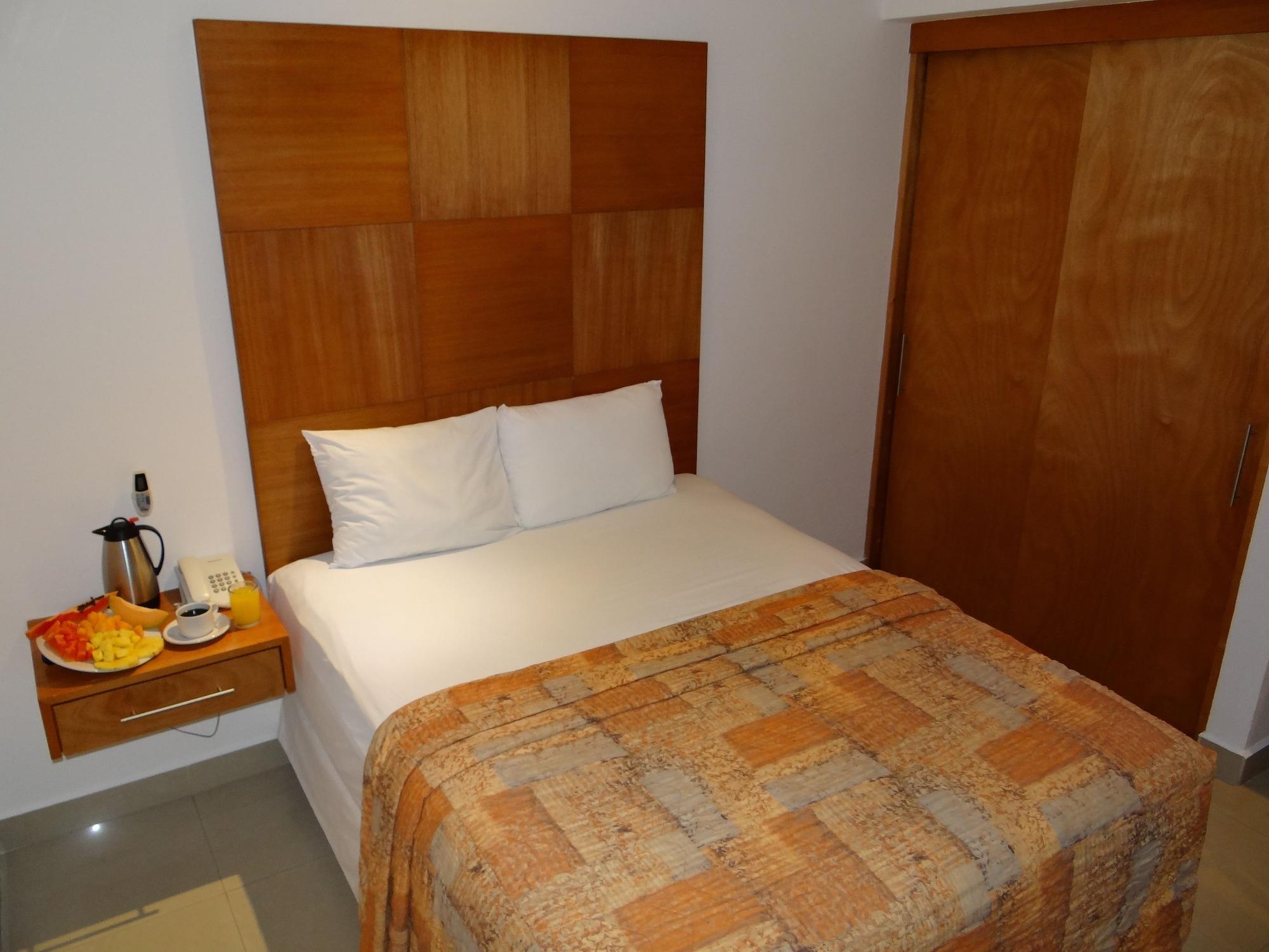 Hotel Suites Gaby Cancún Exterior foto