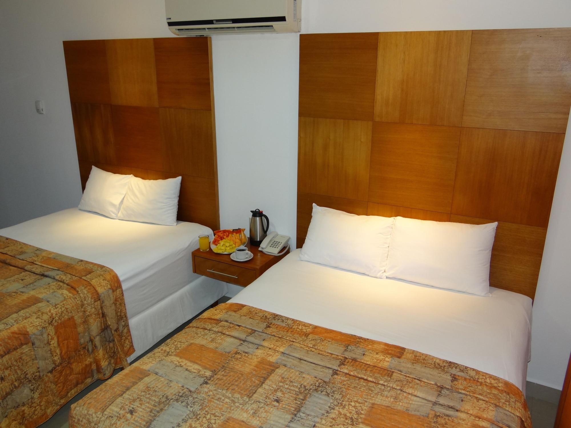 Hotel Suites Gaby Cancún Exterior foto